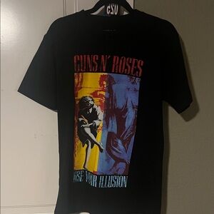 Guns and Roses black tshirt NWOT